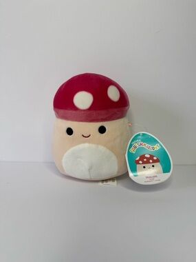 Squishmallow Malcolm The Mushroom 6” Plush NWT Red & White Cap